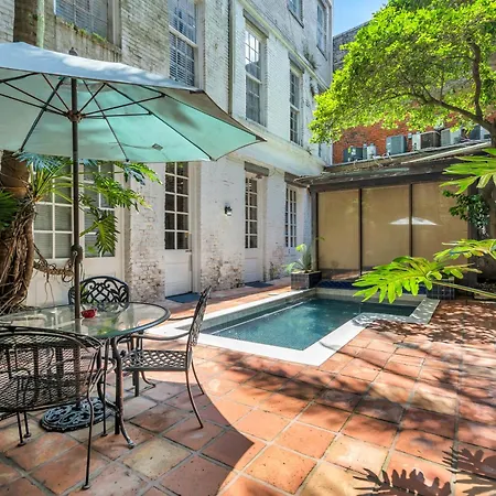 Hotel De L'Eau Vive New Orleans Exterior photo